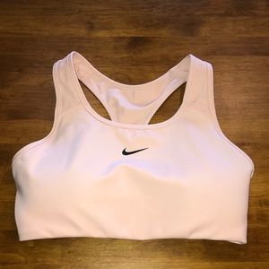 NIKE DRI-FIT SPORTS BRA in Delicate Peach 🍑 Fully Lined and Padded Size M EUC